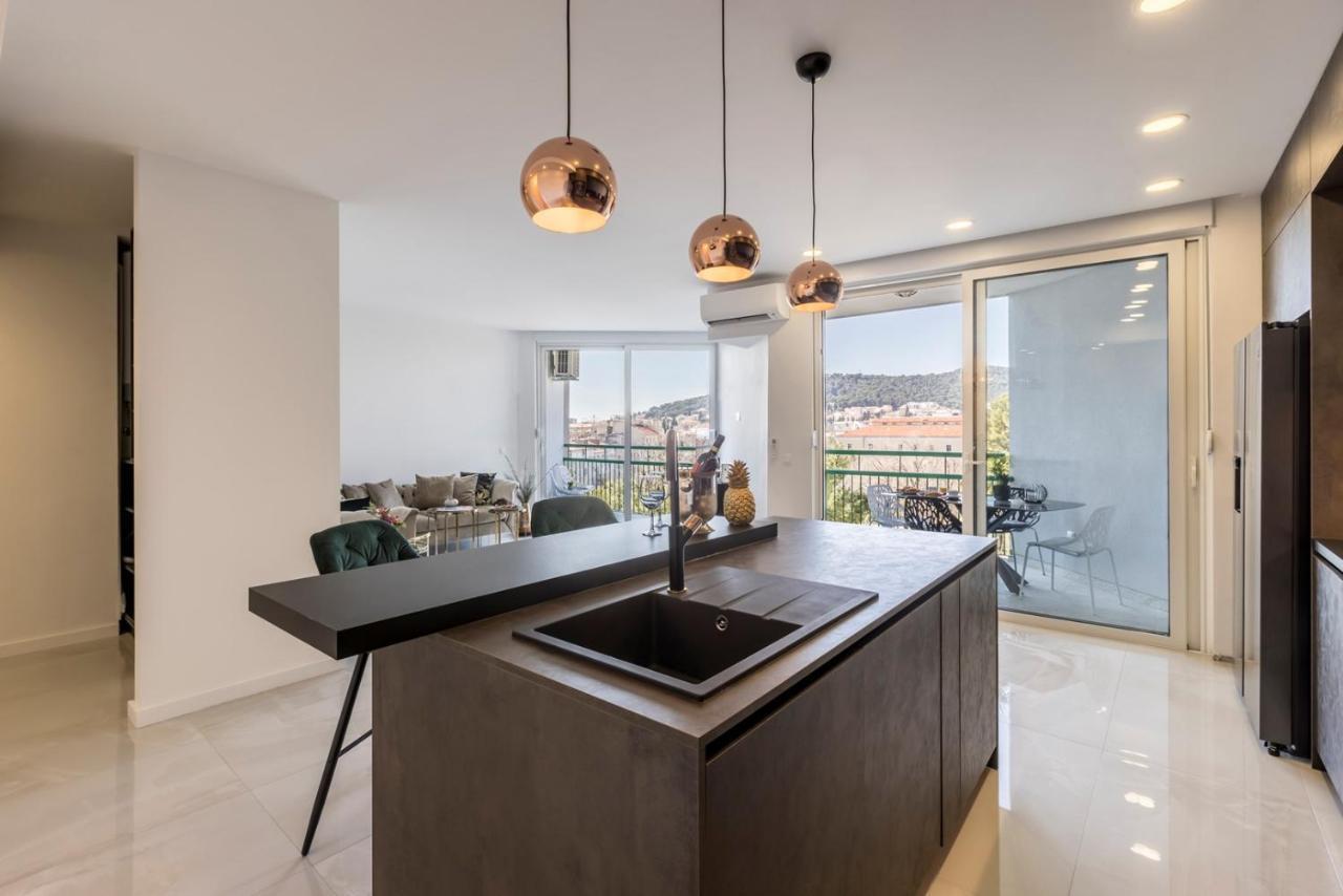Lägenhet Carmen - Luxury 2-bedroom - Downtown *