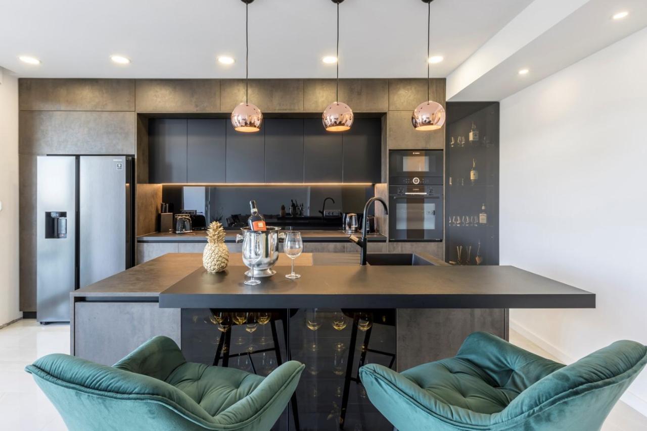 Carmen - Luxury 2-bedroom - Downtown Lägenhet *