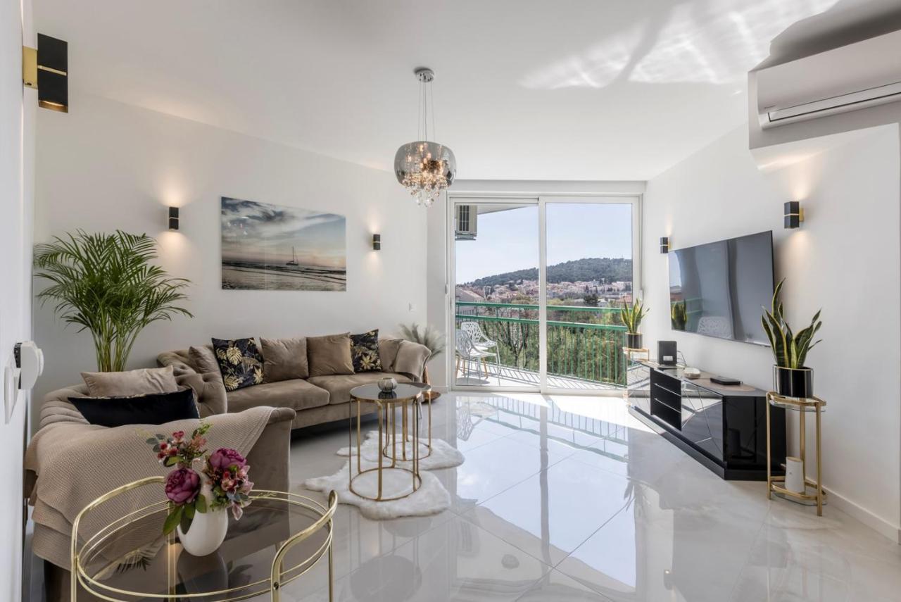 Carmen - Luxury 2-bedroom - Downtown Lägenhet *